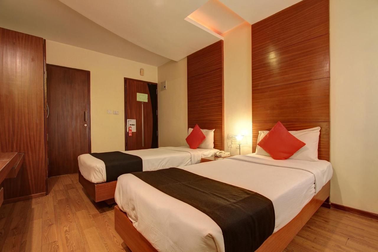 Capital O 80566 Hotel Mayank Bilāspur Buitenkant foto