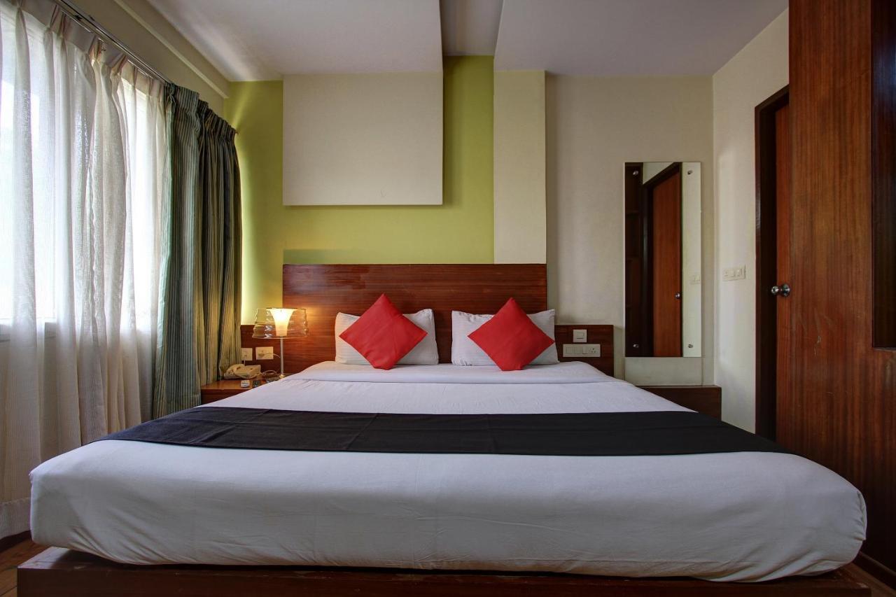Capital O 80566 Hotel Mayank Bilāspur Buitenkant foto