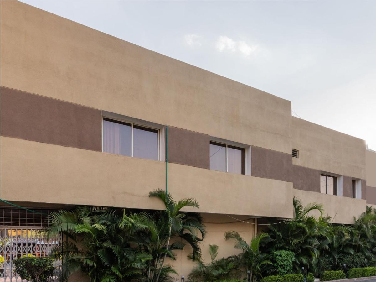 Capital O 80566 Hotel Mayank Bilāspur Buitenkant foto